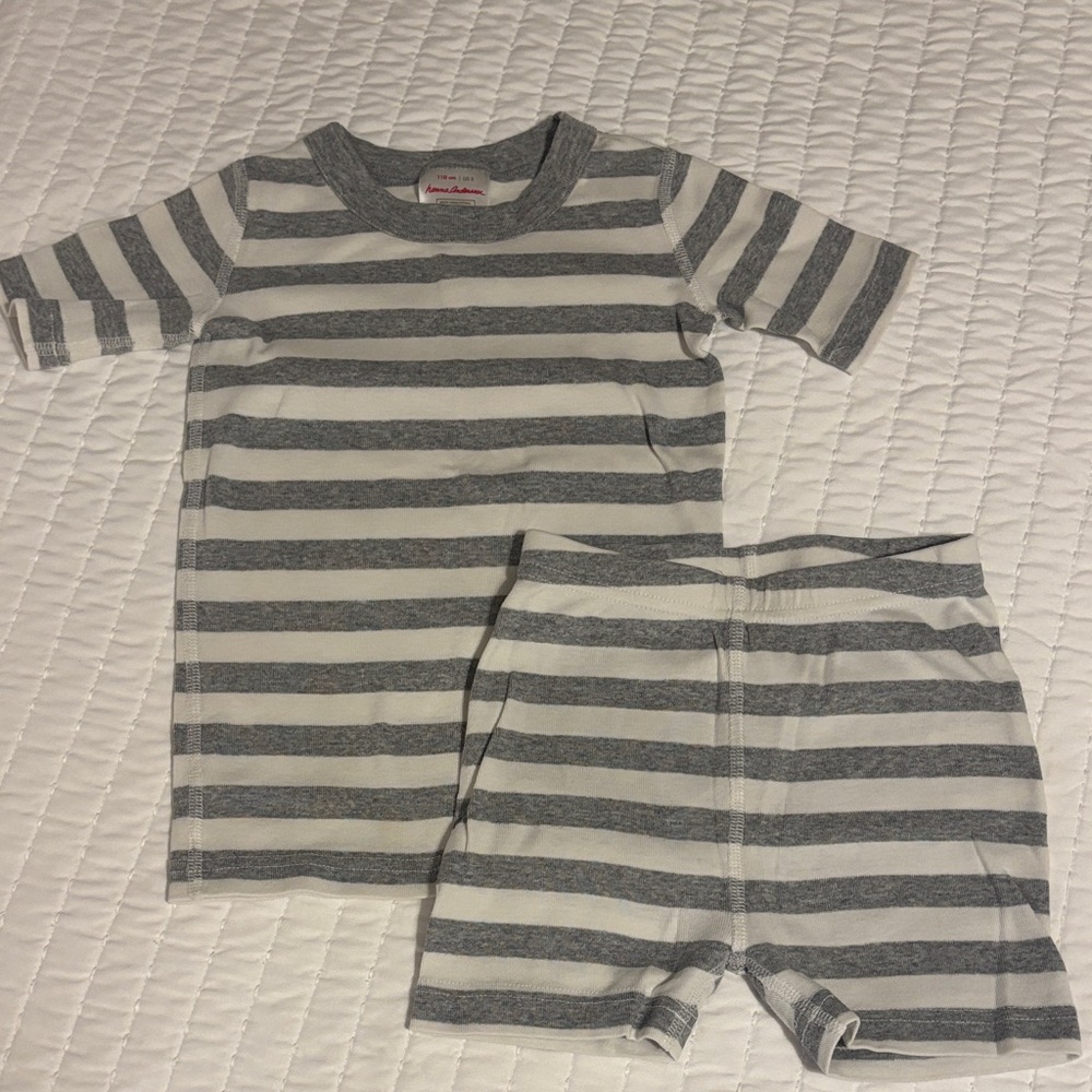 Hanna Andersson striped short pajamas